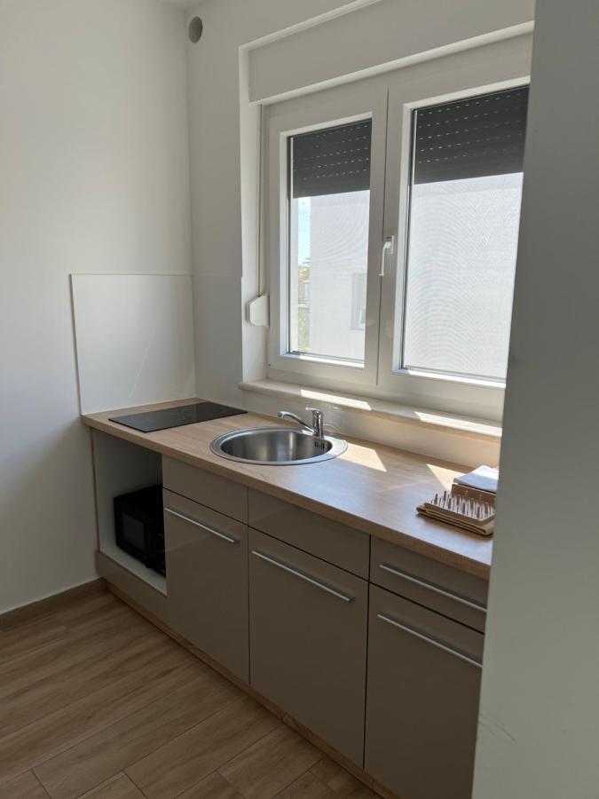 Apartment Sunrise With Private Parking Pula Exterior photo